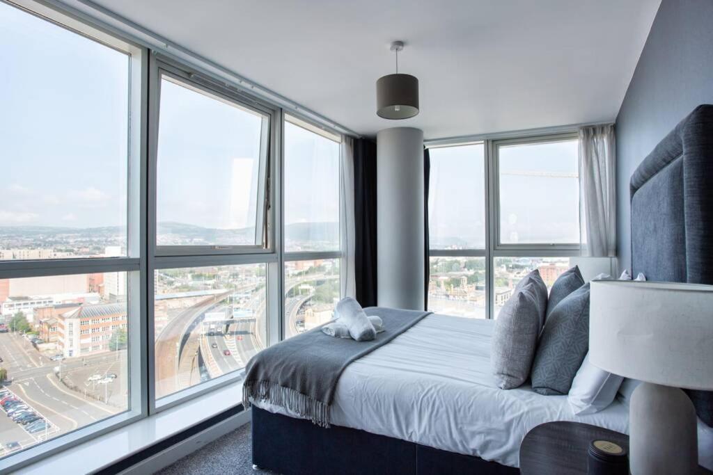 Titanic & Views, Ultra Luxury Parking *