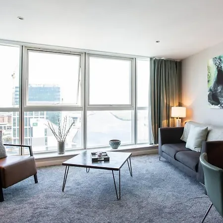 Titanic & City Views, Ultra Luxury City Parking Belfast Exterior foto