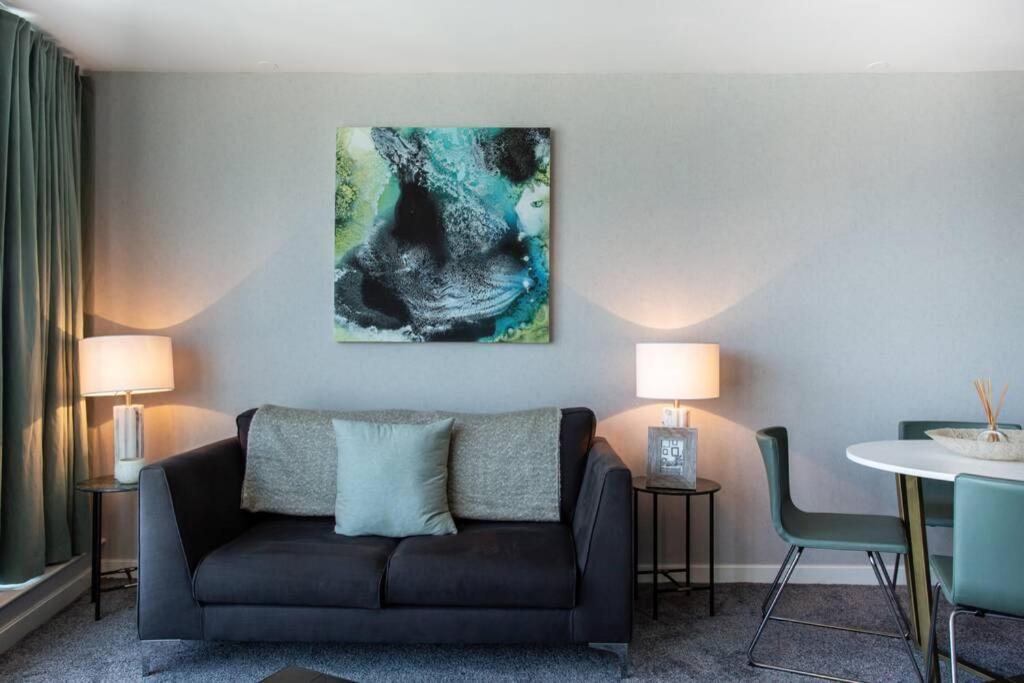 Titanic & Views, Ultra Luxury Parking Apartamento *